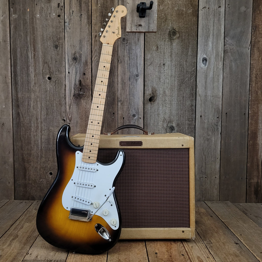 Stratocaster 2024 with amp