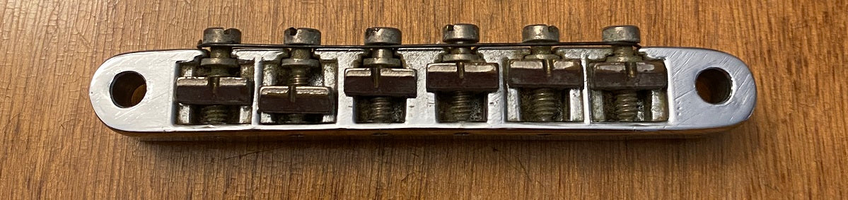 Vintage Guitar Parts, Cases & Speakers