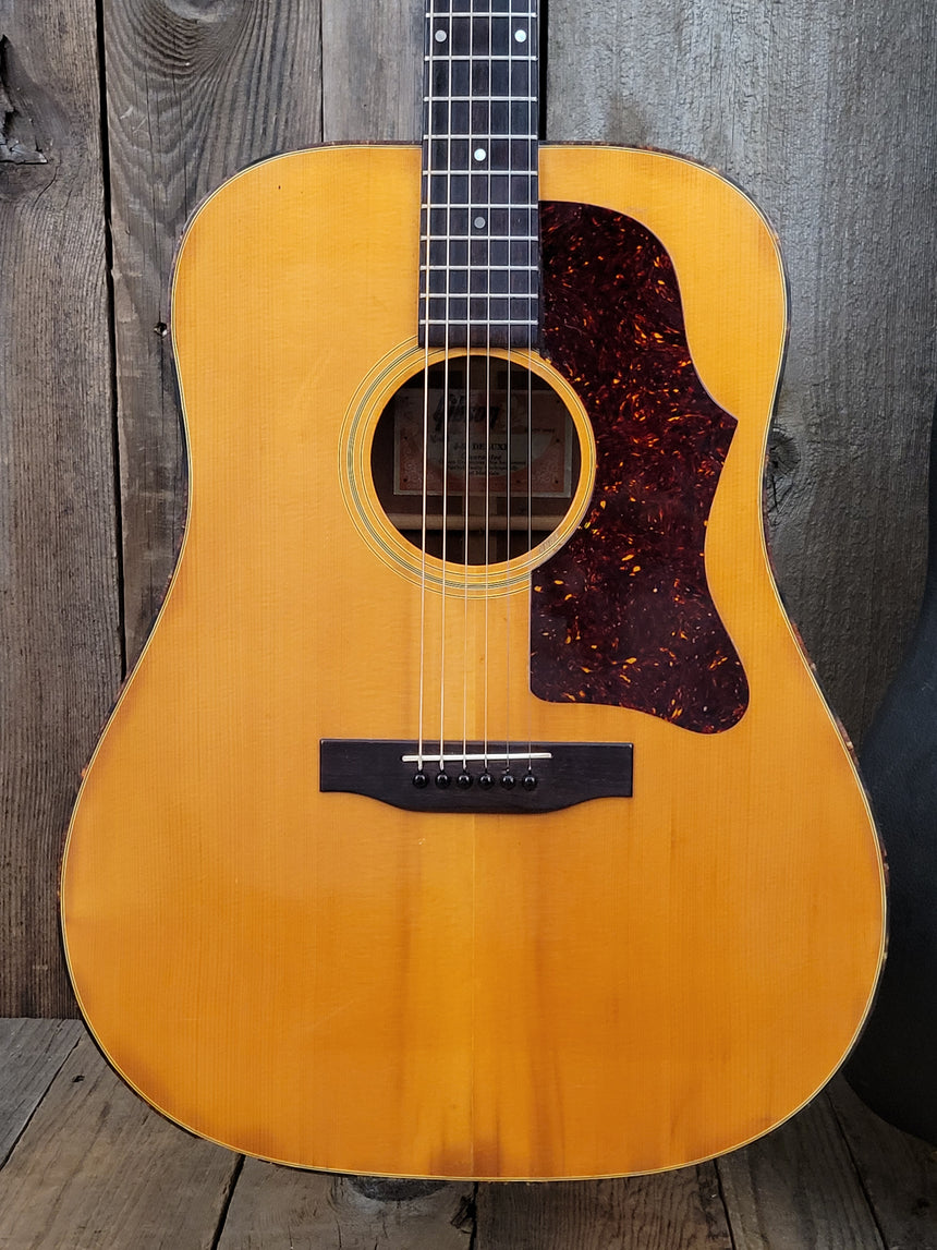 SOLD - Gibson J-50 Deluxe 1975 Natural – Mahar's Vintage Guitars