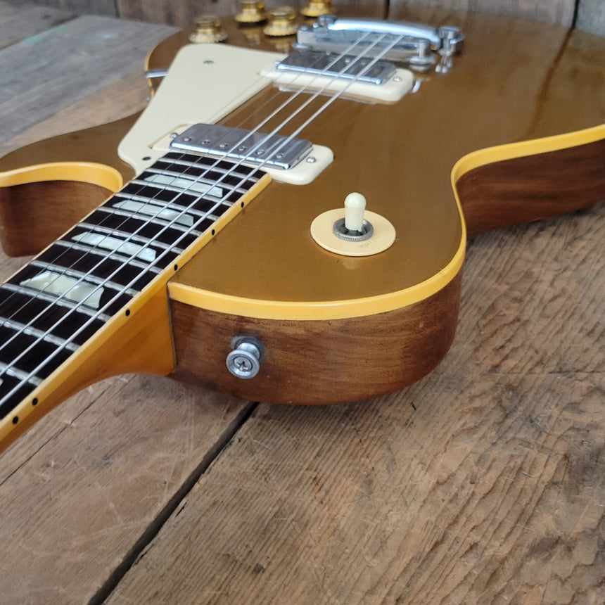 SOLD - Gibson Les Paul Deluxe Gold Top - 1977