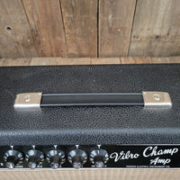 SOLD - Fender Vibro Champ 1964 FEIC Pre CBS Vintage Guitar Amp