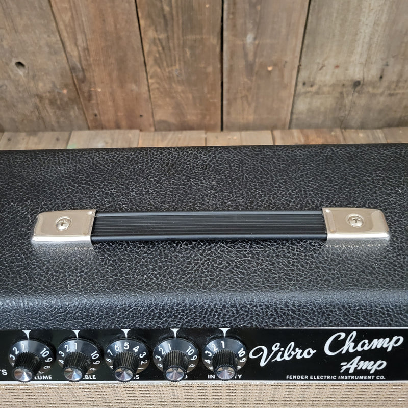 SOLD - Fender Vibro Champ 1964 FEIC Pre CBS Vintage Guitar Amp