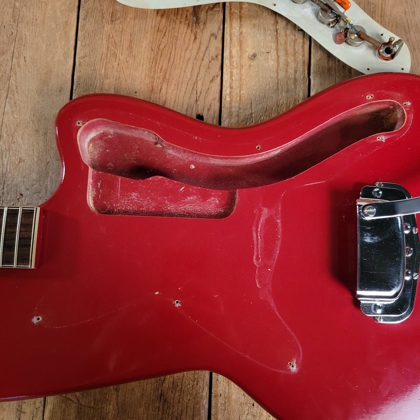 SOLD - Silvertone 1965 Silhouette Model 1488