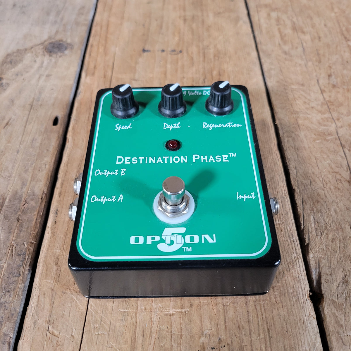 Option5 Destination Phase Pedal with Box and Manual