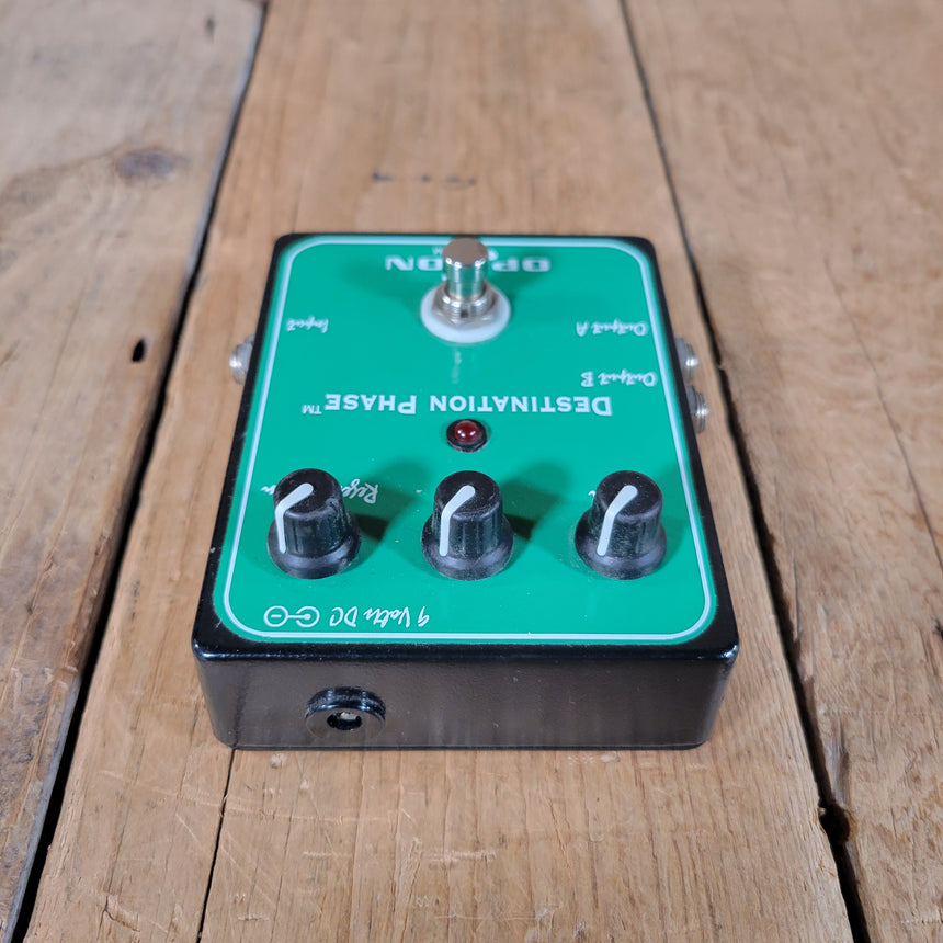 Option5 Destination Phase Pedal with Box and Manual