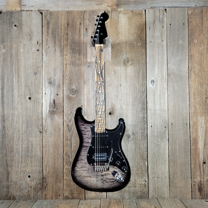 ON HOLD - Fender Limited Edition Stratocaster QMT Pale Moon Ebony Fretboard Quilt Top Mint 2019
