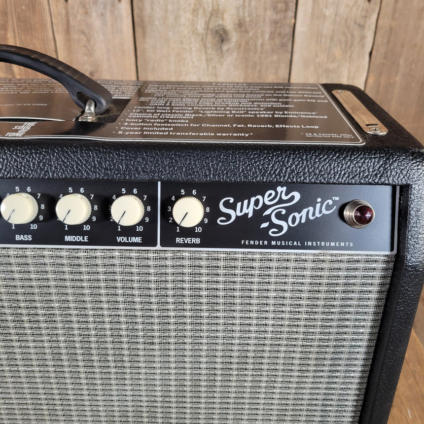 Fender Super Sonic 22 2-Channel 22 Watt Combo 2011 Mint