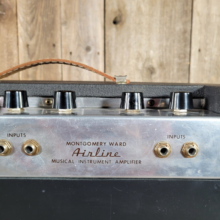 Airline Model 9003 Amp Made for Montgomery Wards Catalog 1960