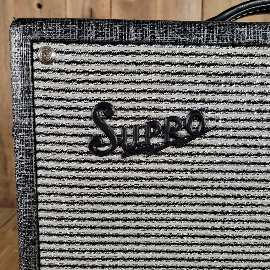 Supro 1695T Black Magick