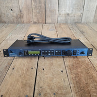 TC Helicon VoiceWorks – Professional Harmony, Pitch Correction, and Vocal Effects Processor