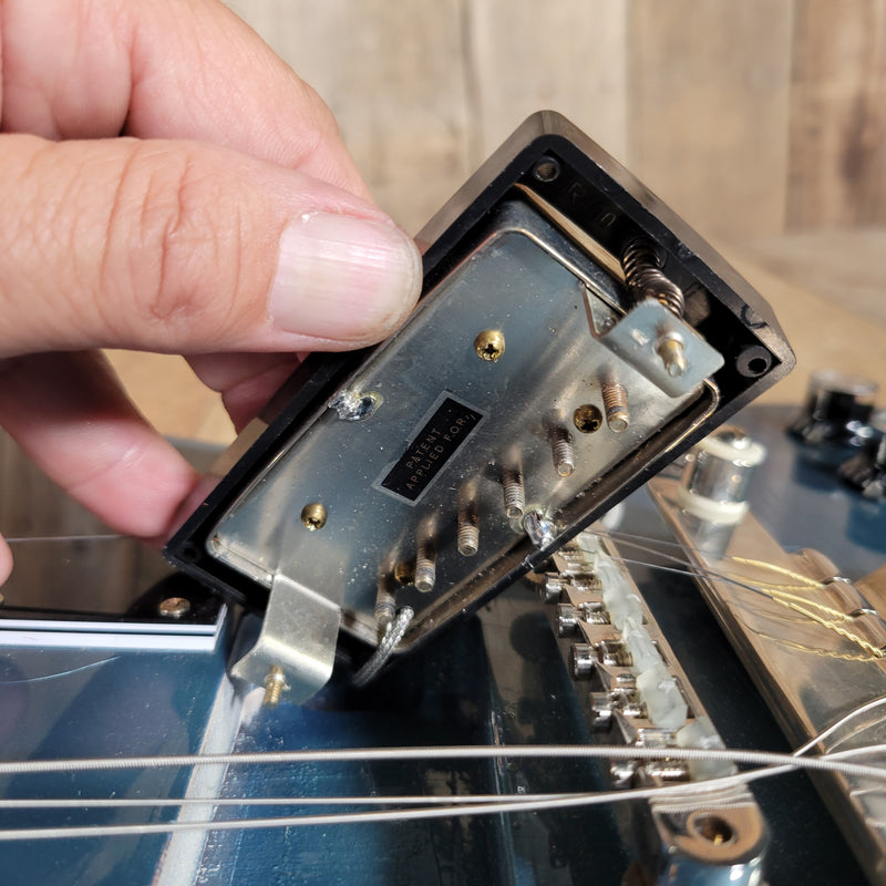 Gibson Custom Shop ’64 SG Standard Reissue – Murphy Lab Ultra Light Aging, Pelham Blue, Maestro Vibrola 2024