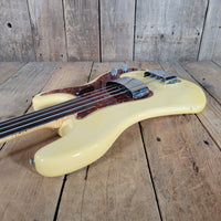 Fender P Bass Fretless Olympic White Wildly Flamed Neck 1971 Vintage Precision Bass