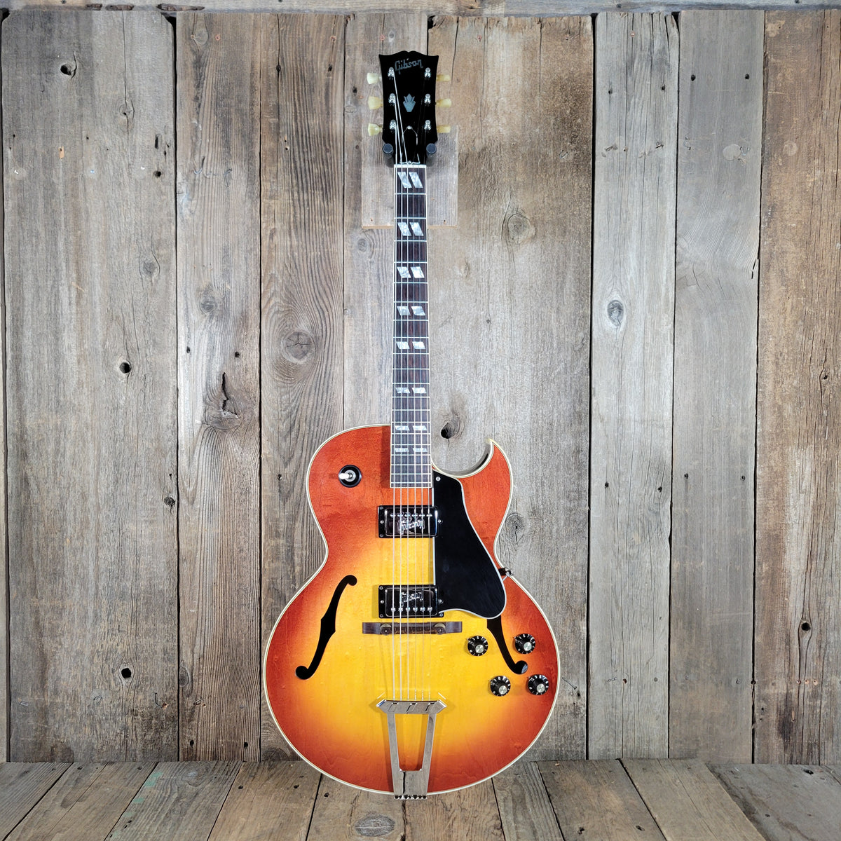 Gibson ES-175D 1972 Hollow Body Electric Guitar – Near Mint Vintage Condition