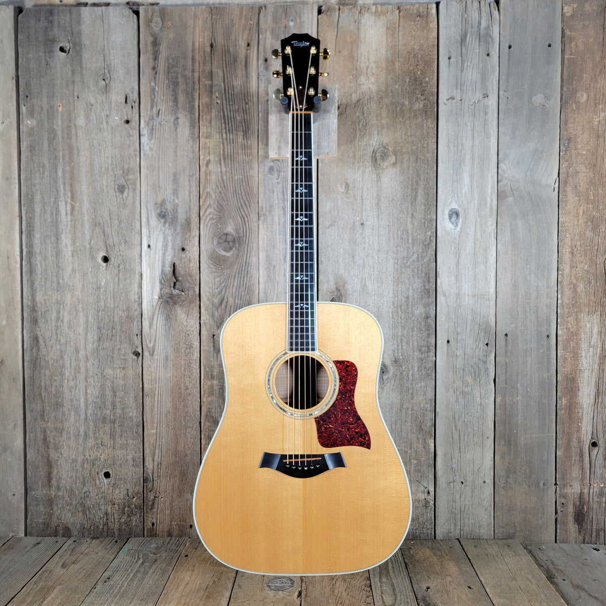 Taylor 610 Acoustic Guitar – Flamed Maple Back & Sides, Vintage USA Made 1995