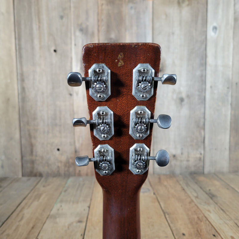 Martin D-18 – Vintage Mahogany Dreadnought with Exceptional Tone 1949