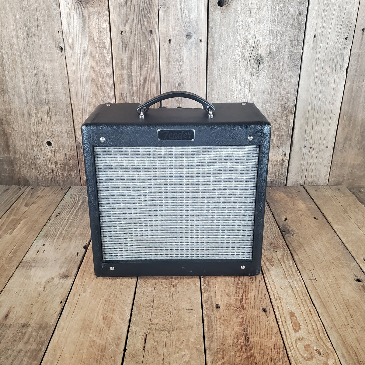 Fender 2015 Pro Junior III – 15-Watt All-Tube Combo Amp