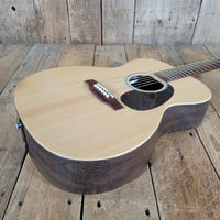 Martin 000-X2E Acoustic-Electric Guitar 2024 – Solid Sitka Spruce Top, Road Series Performance