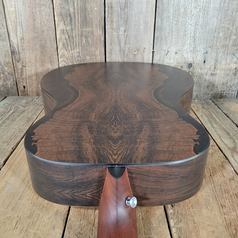 Martin 000-X2E Acoustic-Electric Guitar 2024 – Solid Sitka Spruce Top, Road Series Performance