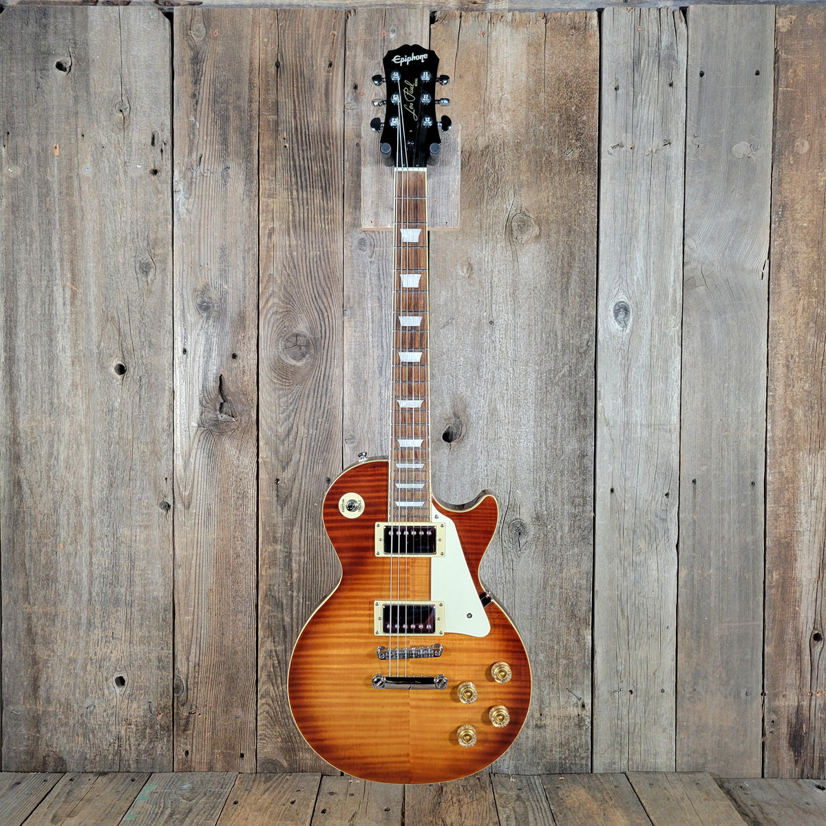 Epiphone Les Paul Standard 2006 – Flamed Maple Top, Classic Sunburst, Vintage Tone & Playability