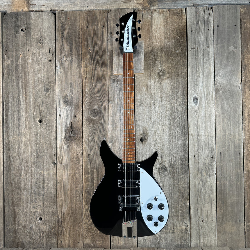 Rickenbacker 350V63 Liverpool Semi-Hollow Full Scale 2023