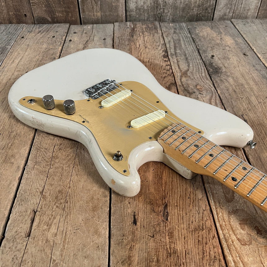 SOLD - Fender Duo Sonic 1958 Desert Sand