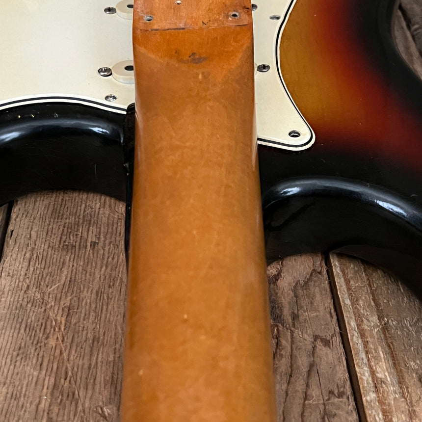 SOLD - Fender Stratocaster 1966 Refret Sunburst