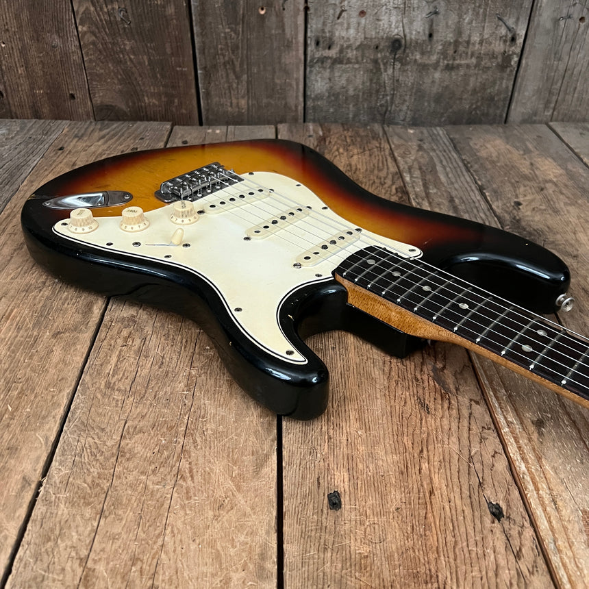 SOLD - Fender Stratocaster 1966 Refret Sunburst