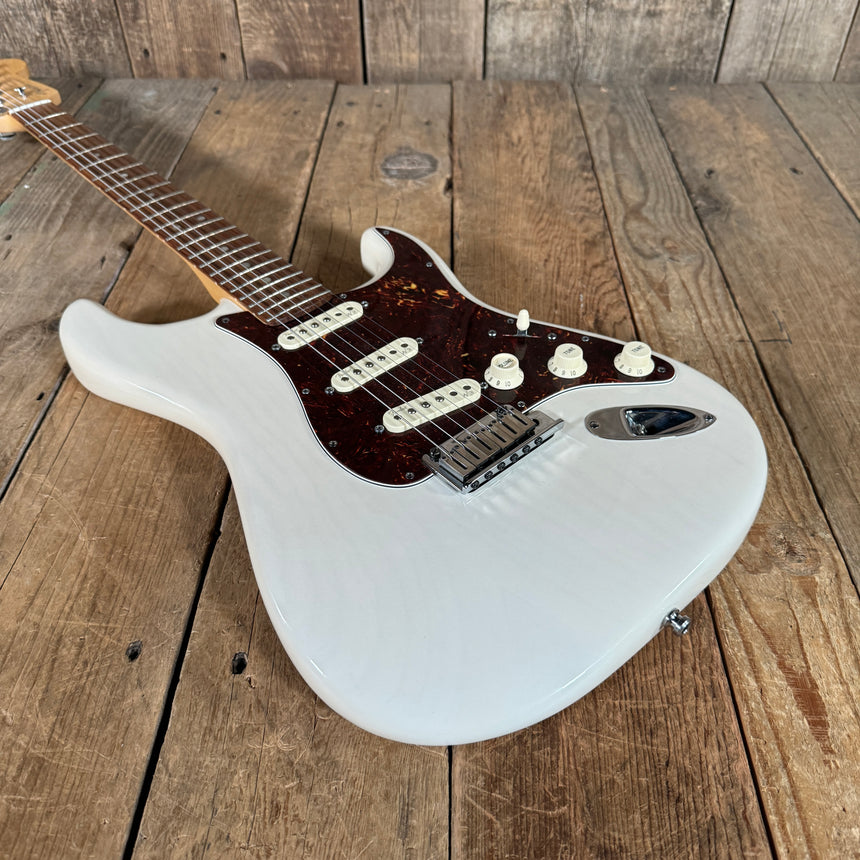 Fender Stratocaster American Deluxe Ash White Blonde 2013