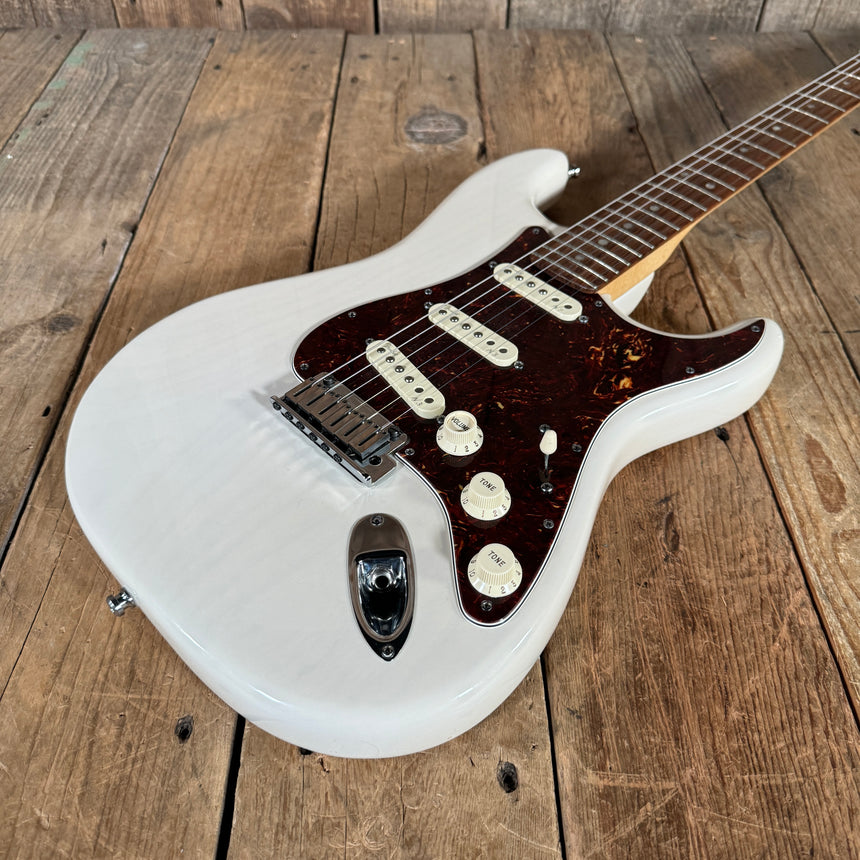 Fender Stratocaster American Deluxe Ash White Blonde 2013