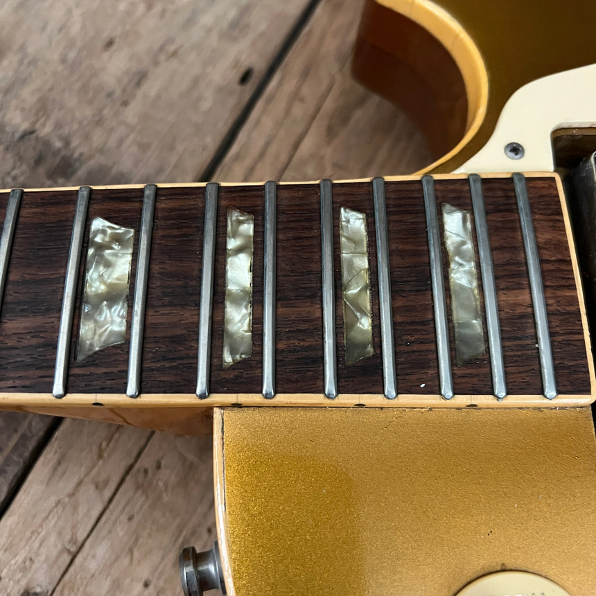 SOLD - Gibson Les Paul Deluxe Gold Top 1975