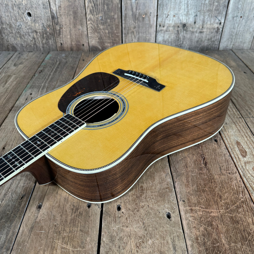 Martin Custom Shop D-14F 2022 Natural Adirondack Spruce top