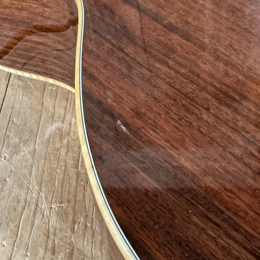 Larrivee J-09 Acoustic Guitar 1999 Natural