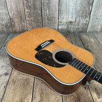 SOLD - Martin HD-28 2006 Natural