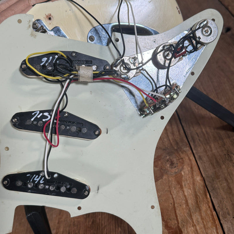SOLD - Fender Road Worn 60s Stratocaster 2014 Olympic White