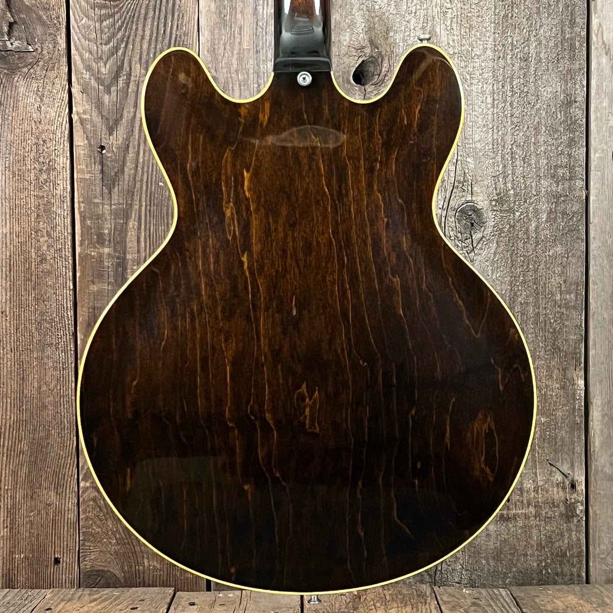 SOLD - Gibson ES-335 TD Walnut Gibson embossed pickups 1972