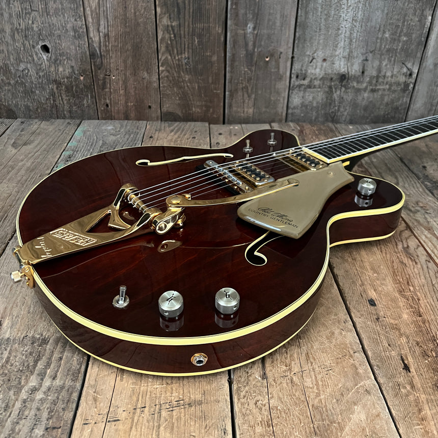 SOLD - Gretsch Chet Atkins Country Gentleman 7670 1973 Walnut