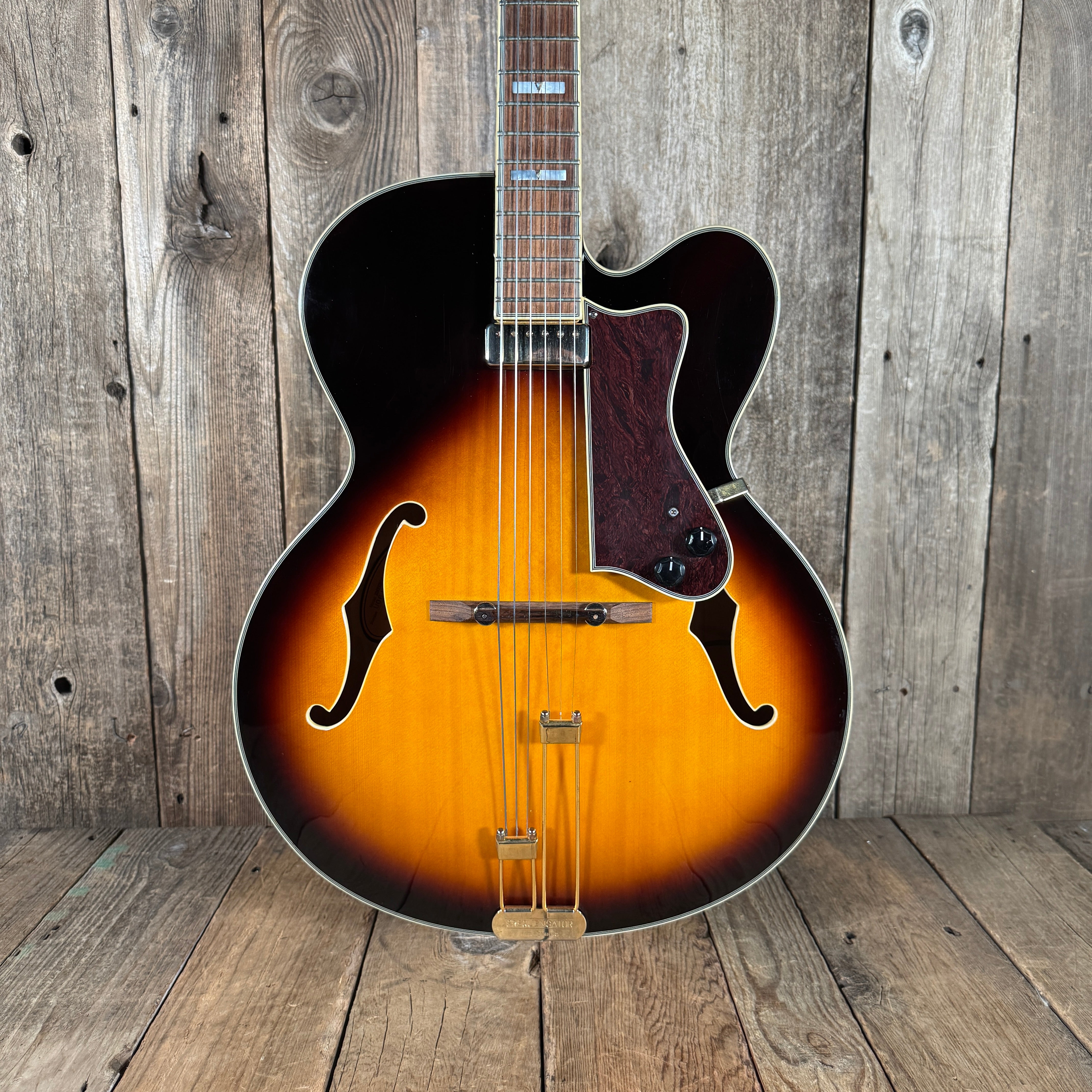 2024年激安 Vintage and Used Electric Guitars - Fender, Gibson, Gretsch 邦楽