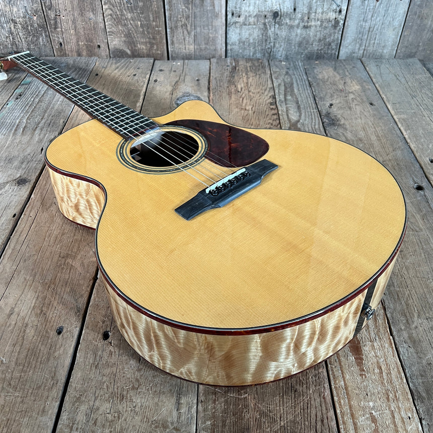 Legend Guitar Company MJSV-607 QM Cutaway Acoustic Electric 2001 Natural Quilted Maple