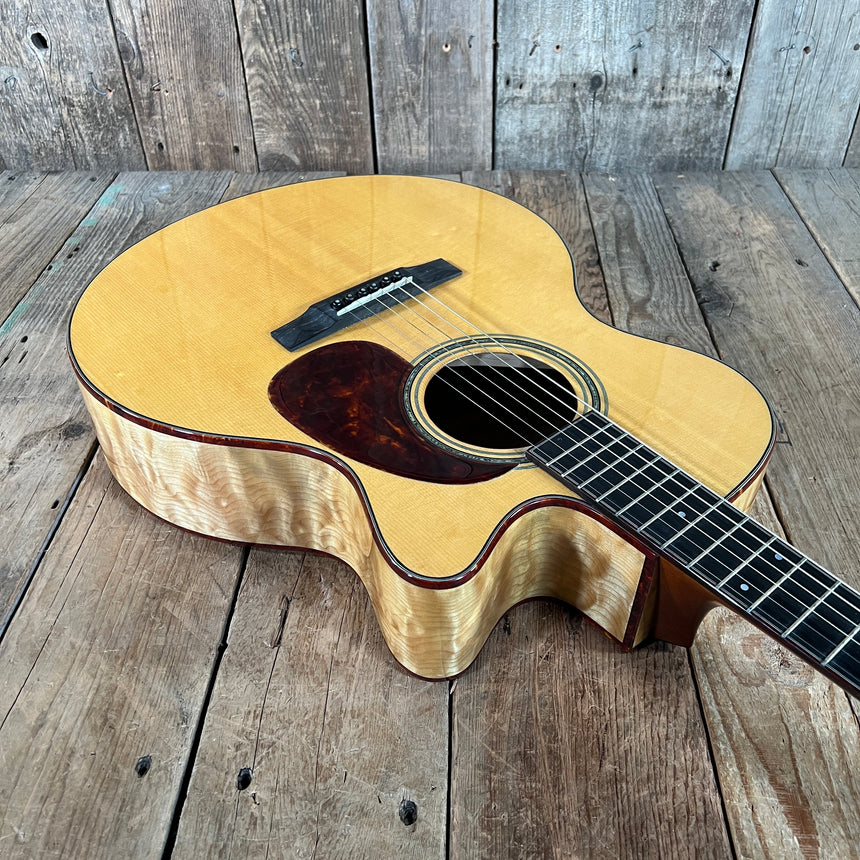 Legend Guitar Company MJSV-607 QM Cutaway Acoustic Electric 2001 Natural Quilted Maple