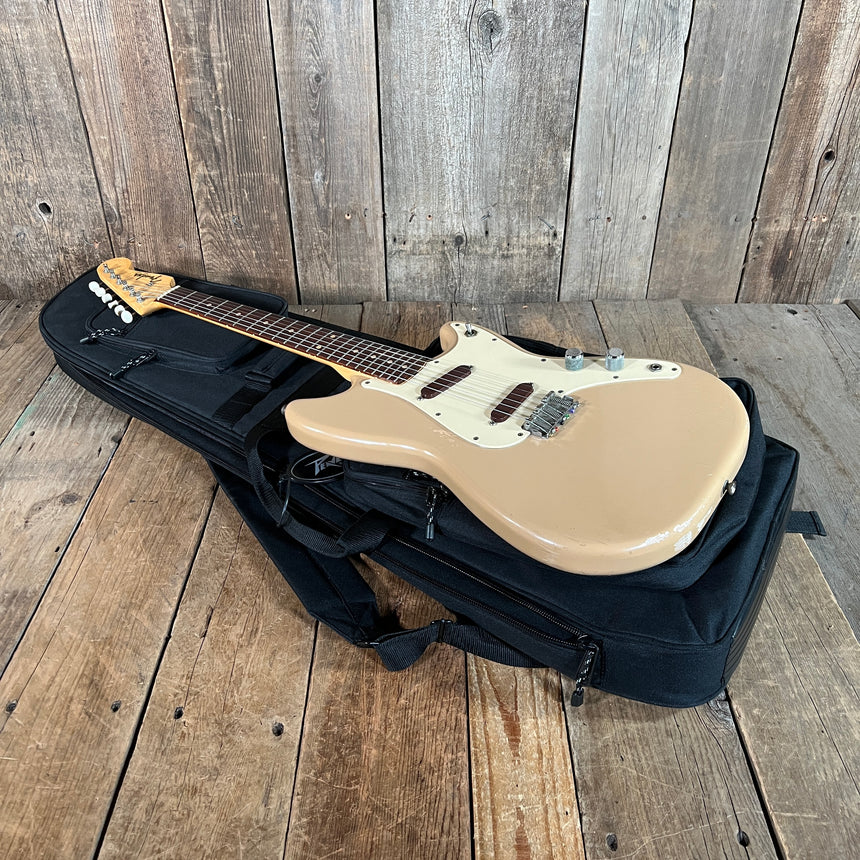 SOLD - Fender Duo-Sonic 1959 Desert Sand