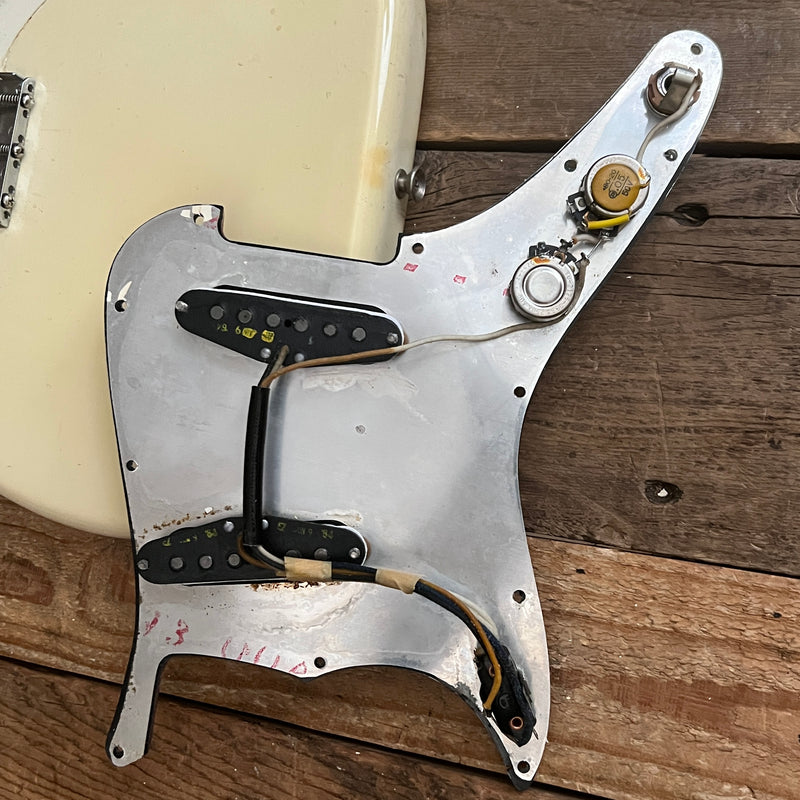 SOLD - Fender Duo Sonic 1964 Olympic White Pre CBS Clay Dot