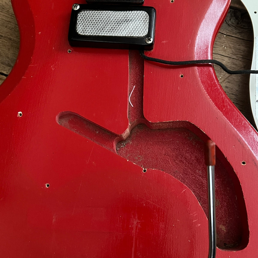 SOLD - Supro Suprosonic 30 1964 Red