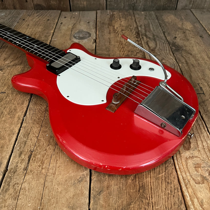 SOLD - Supro Suprosonic 30 1964 Red