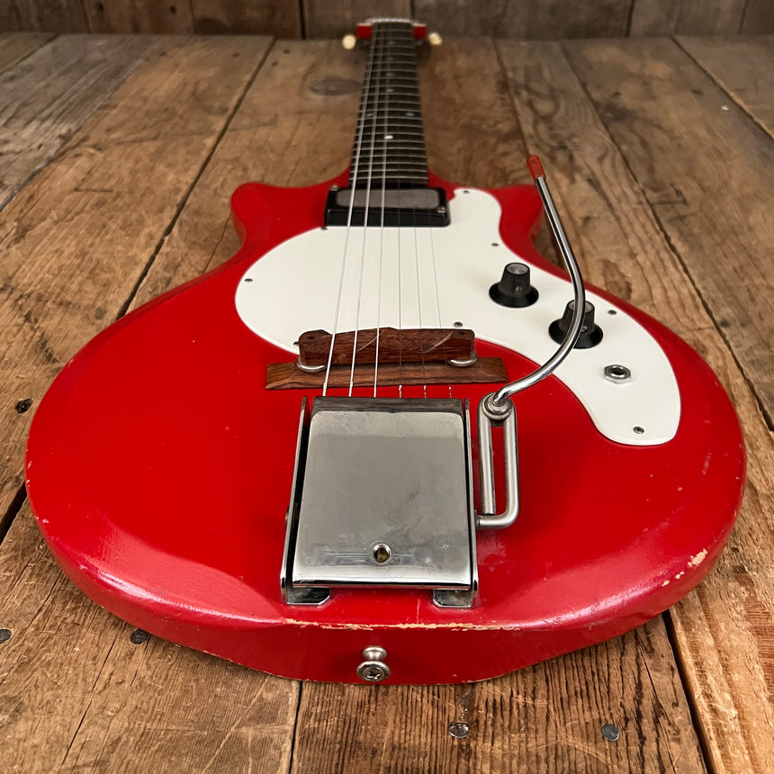 SOLD - Supro Suprosonic 30 1964 Red