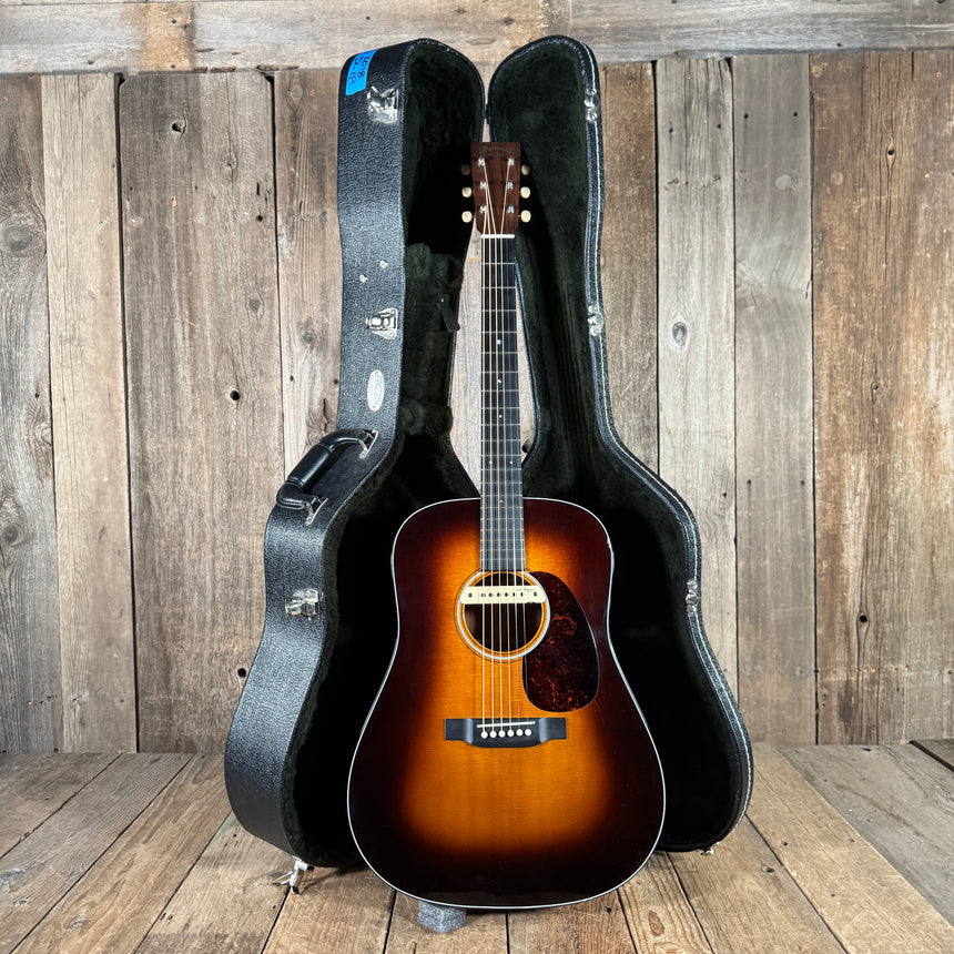 Martin D-18 Shade Top with LR Baggs sound hole pickup 2018