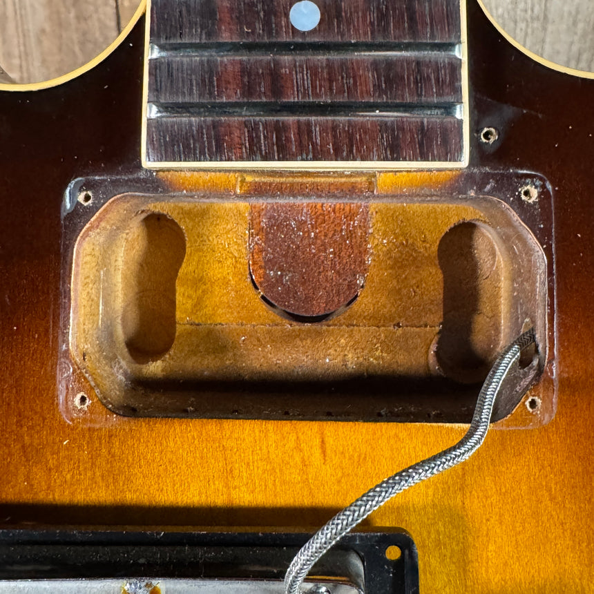 SOLD - Gibson ES-335 Dot Neck Reissue 1981 Sunburst