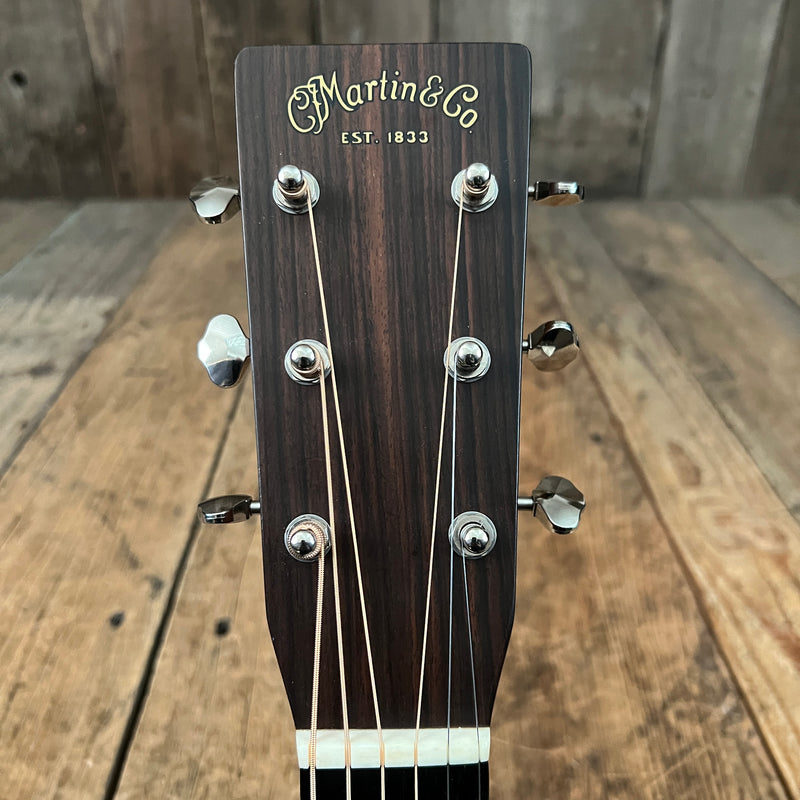 SOLD - Martin HD-28V 2010