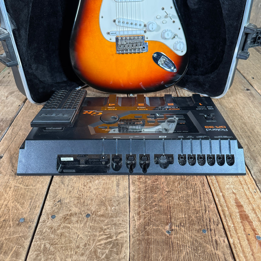 Fender MIM Stratocaster Roland Ready with GR-33 Guitar Synthesizer Combo 2003