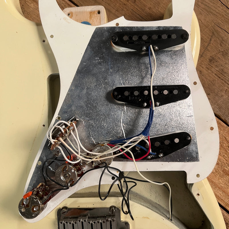 SOLD - Fender American Standard Stratocaster 1988 Olympic White