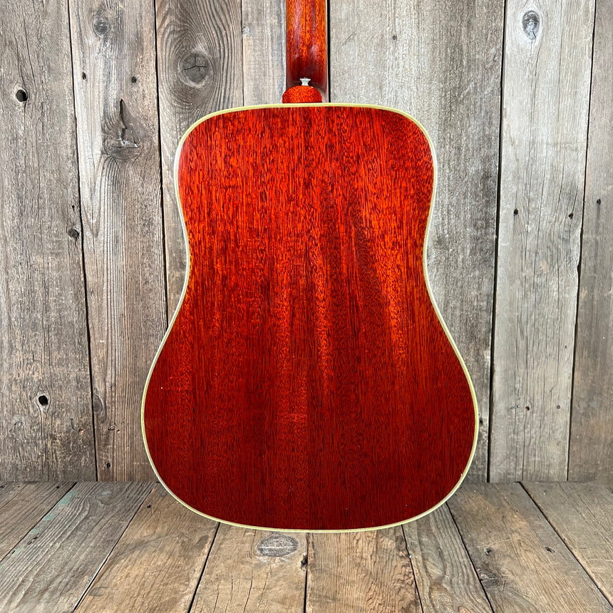 SOLD - Gibson Hummingbird 1964 Cherry Sunburst